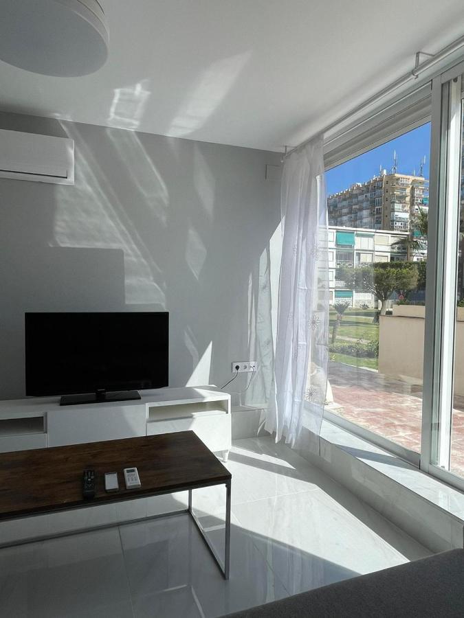 Seafront Recently Renovated Apartments Benalmadena Exterior photo