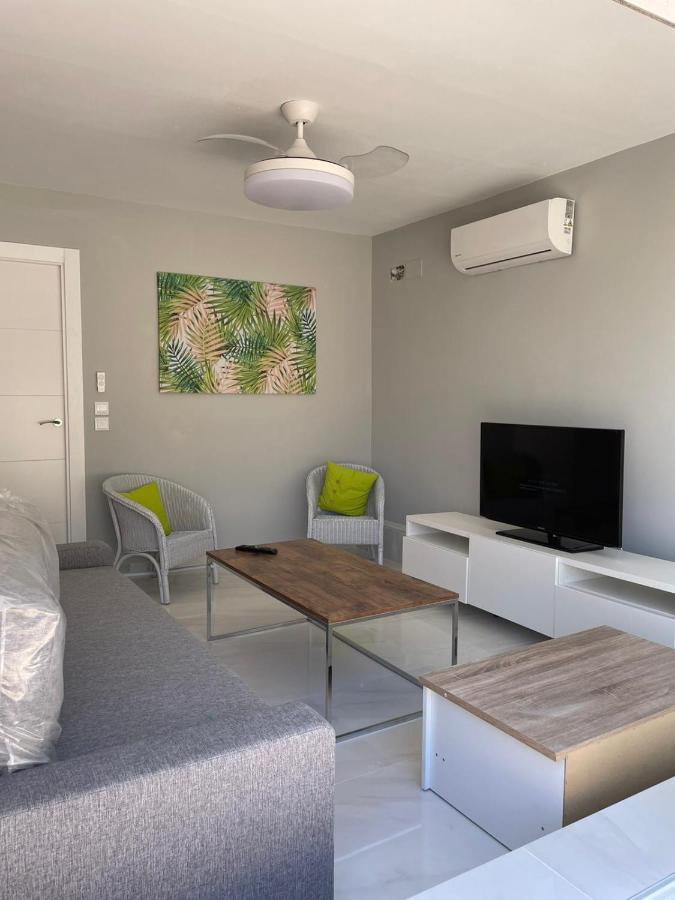 Seafront Recently Renovated Apartments Benalmadena Exterior photo